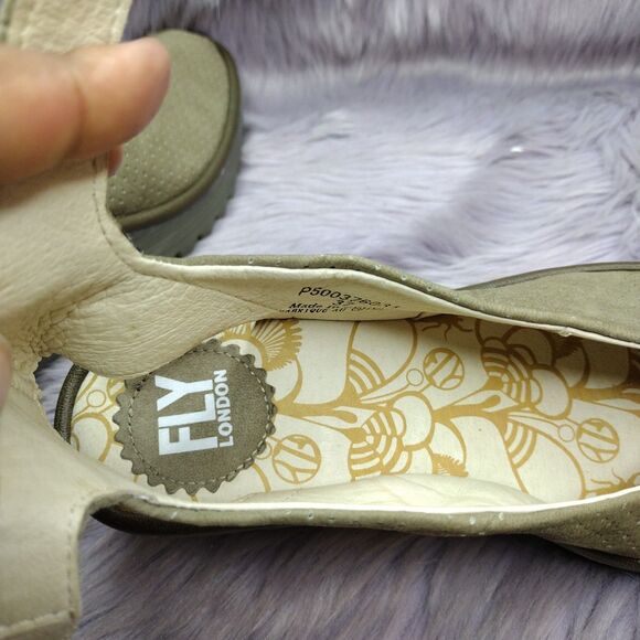 Fly London Leather Yala Wedge Peep Toe Perforated Sandals EU 37 US 6/6.5 Green - Picture 9 of 10